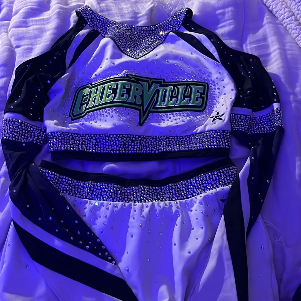 Cheerville uniform